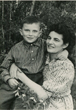 С мамой в 1950 году
